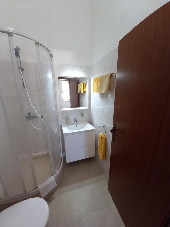 Apartment Manda Zara Esterno foto