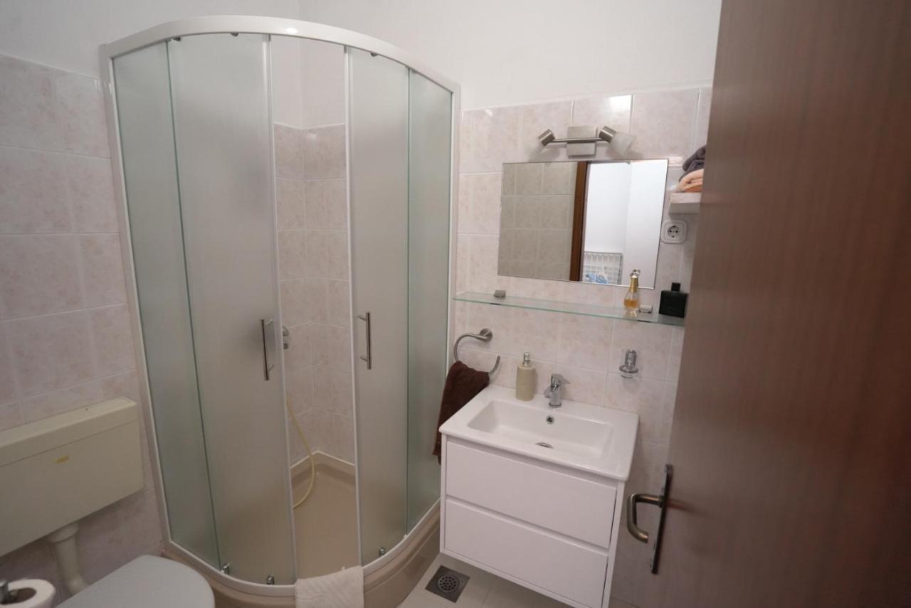 Apartment Manda Zara Esterno foto