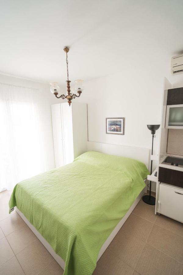 Apartment Manda Zara Esterno foto