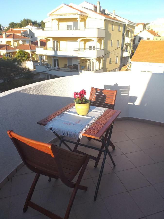 Apartment Manda Zara Esterno foto